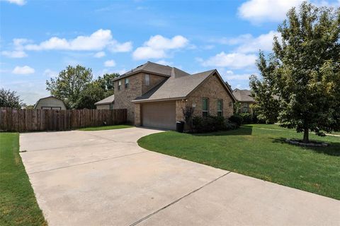 202 Debbie Way Red Oak TX 75154