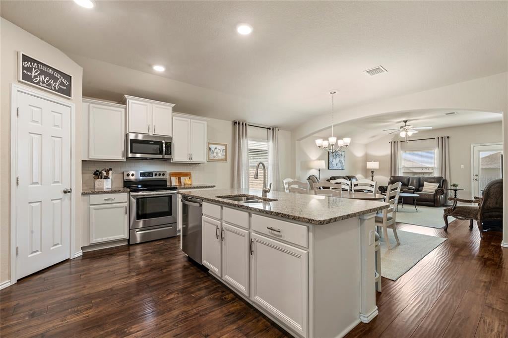 2912 Jackal Drive