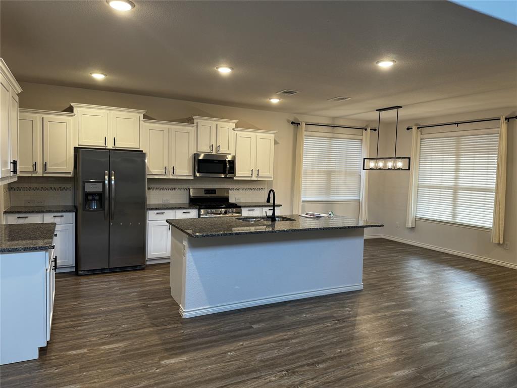 Valencia On The Lake - Residential Lease