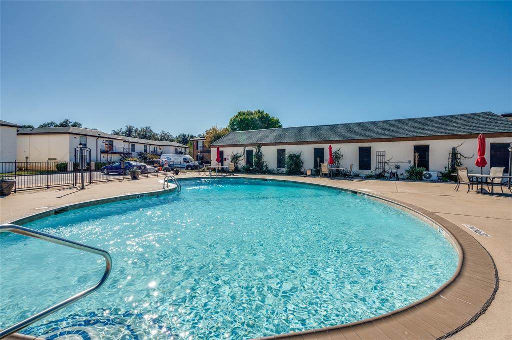 Ridglea Estate Condo - Residential Lease