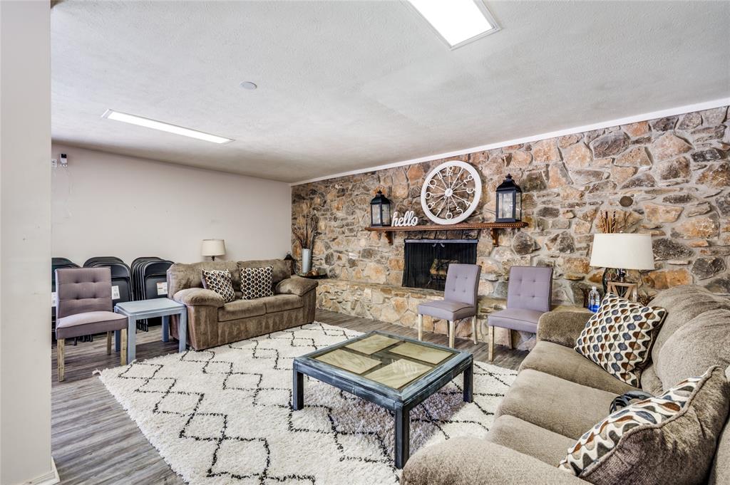 Ridglea Estate Condo - Residential Lease