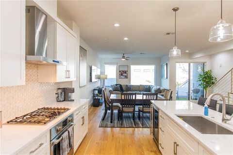 2222 Moser Avenue 111 Dallas TX 75206