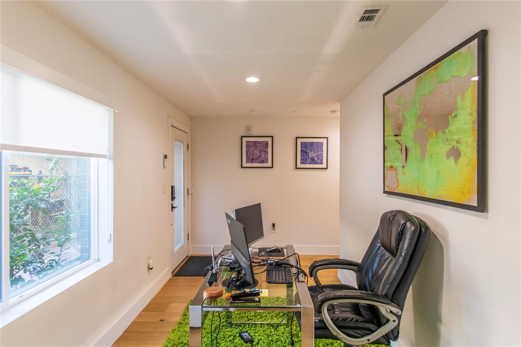 Moser Up Henderson Condos - Residential