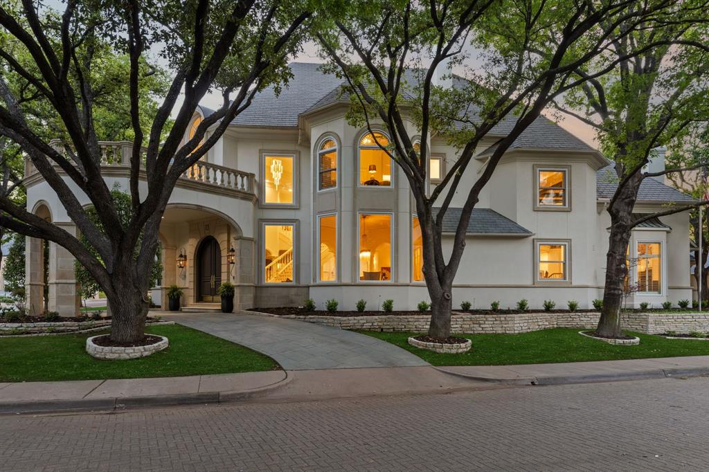 13 Downs Lake Circle