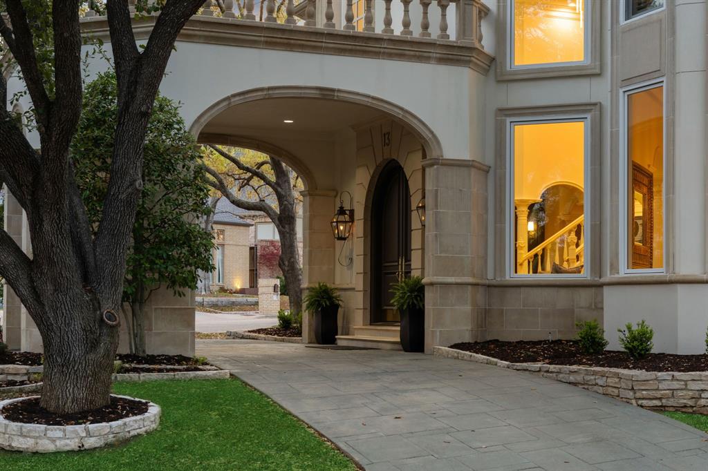13 Downs Lake Circle