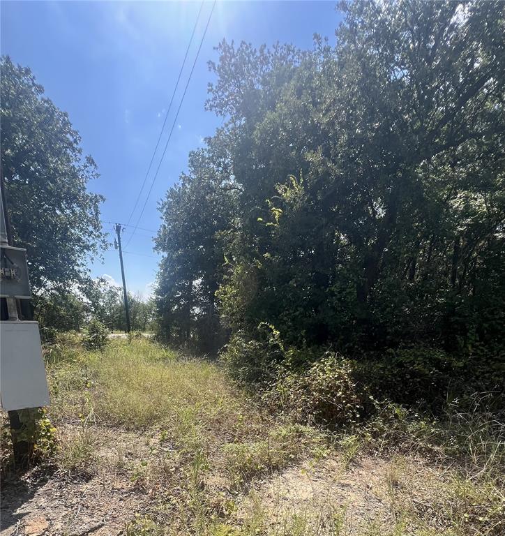 Pioneer Valley - Land