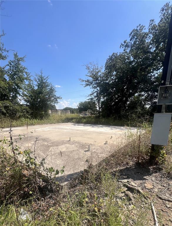 Pioneer Valley - Land