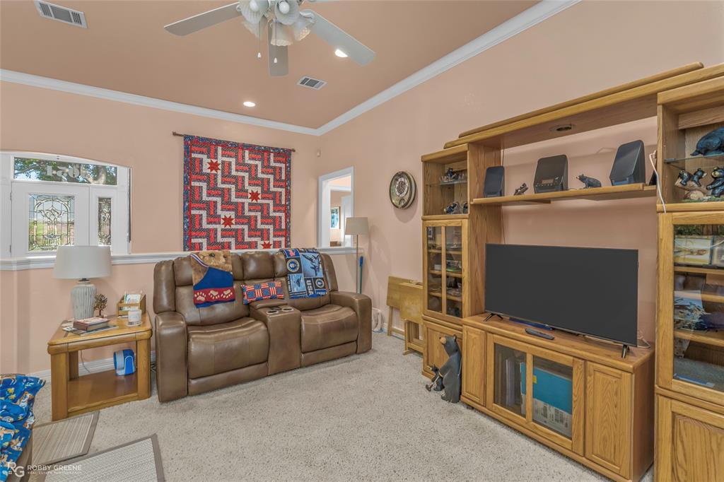 5051 Longstreet Place