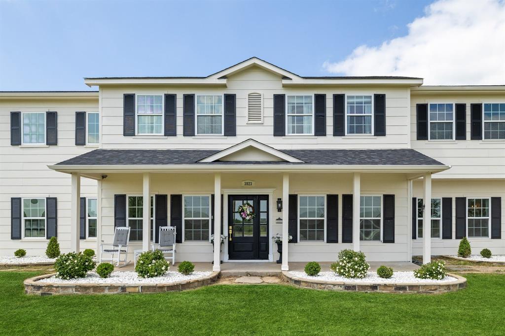 3823 Bluebonnet Trail