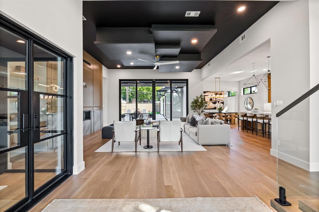 Lovers Lane Heights - Residential