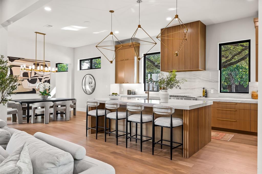 Lovers Lane Heights - Residential