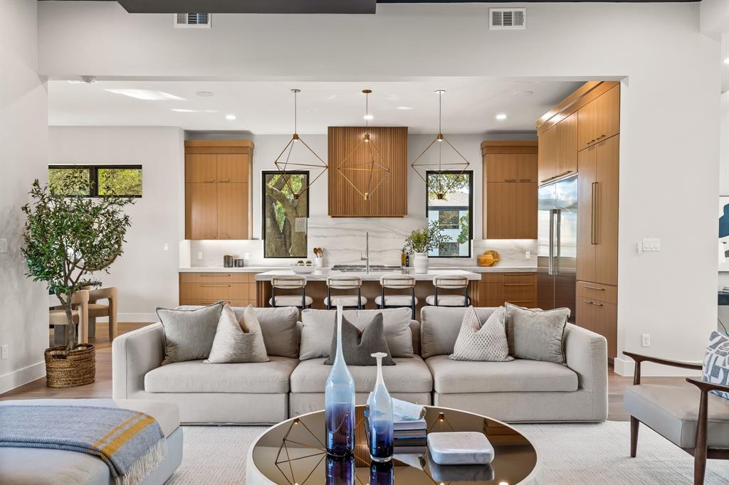 Lovers Lane Heights - Residential