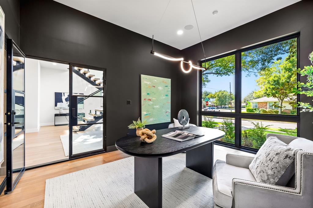 Lovers Lane Heights - Residential