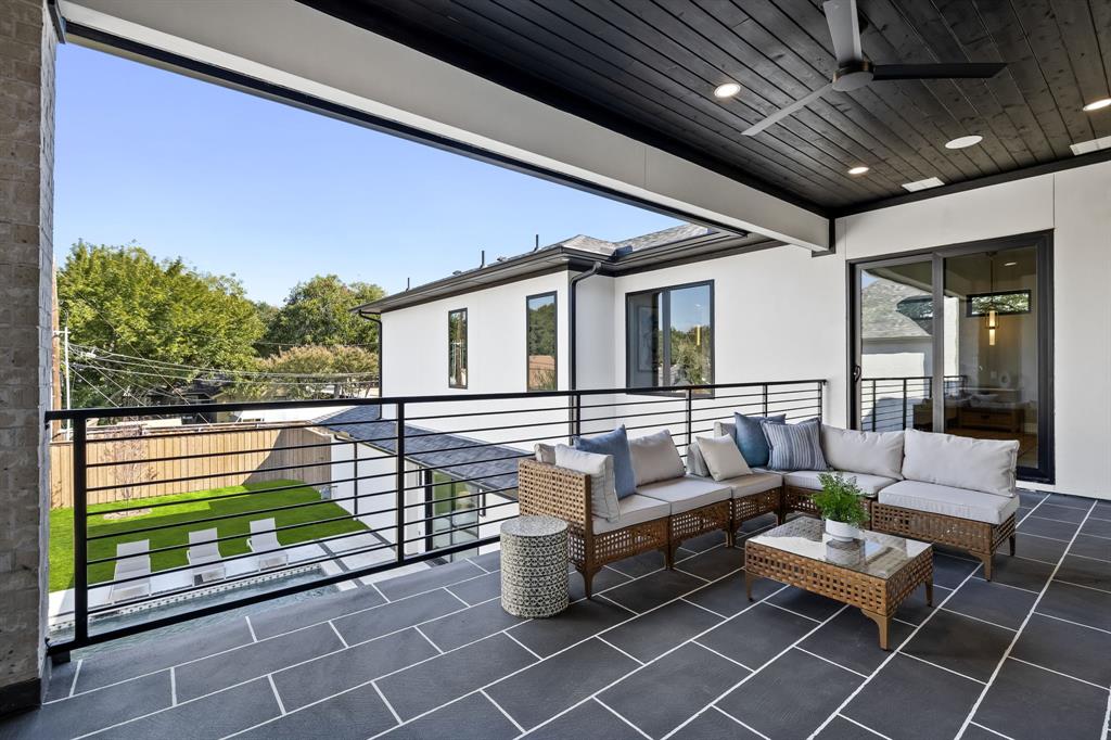 Lovers Lane Heights - Residential