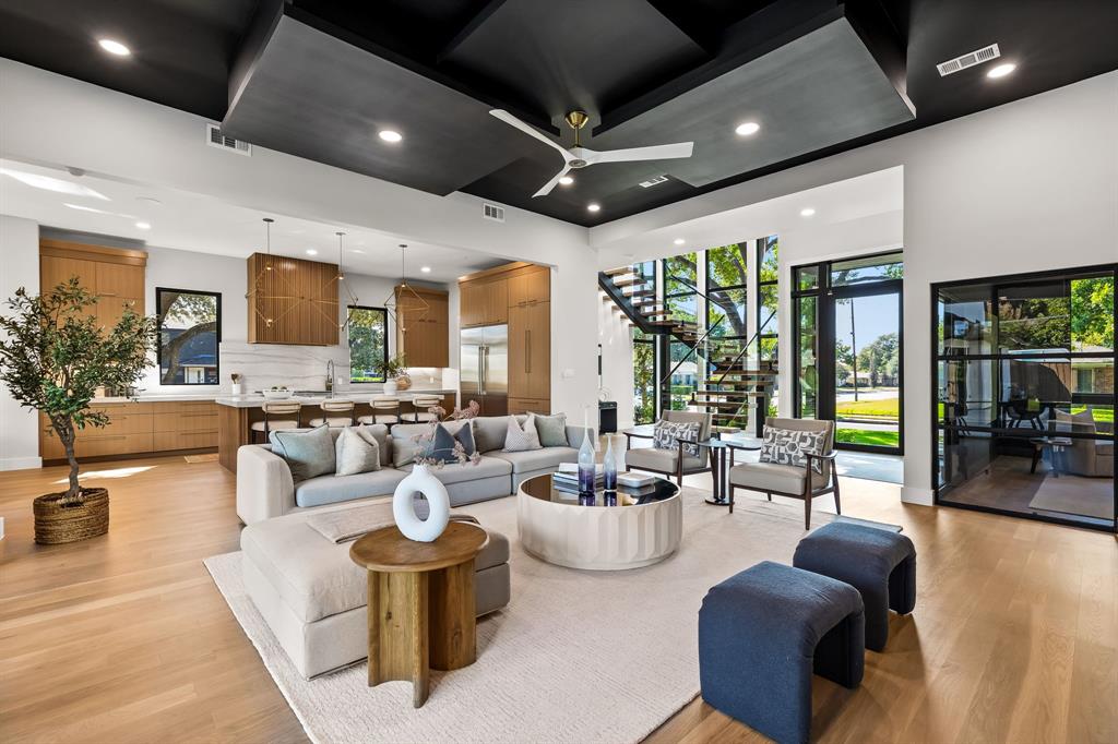 Lovers Lane Heights - Residential