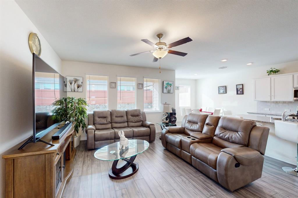 Primrose Xing Ph 4 - Residential