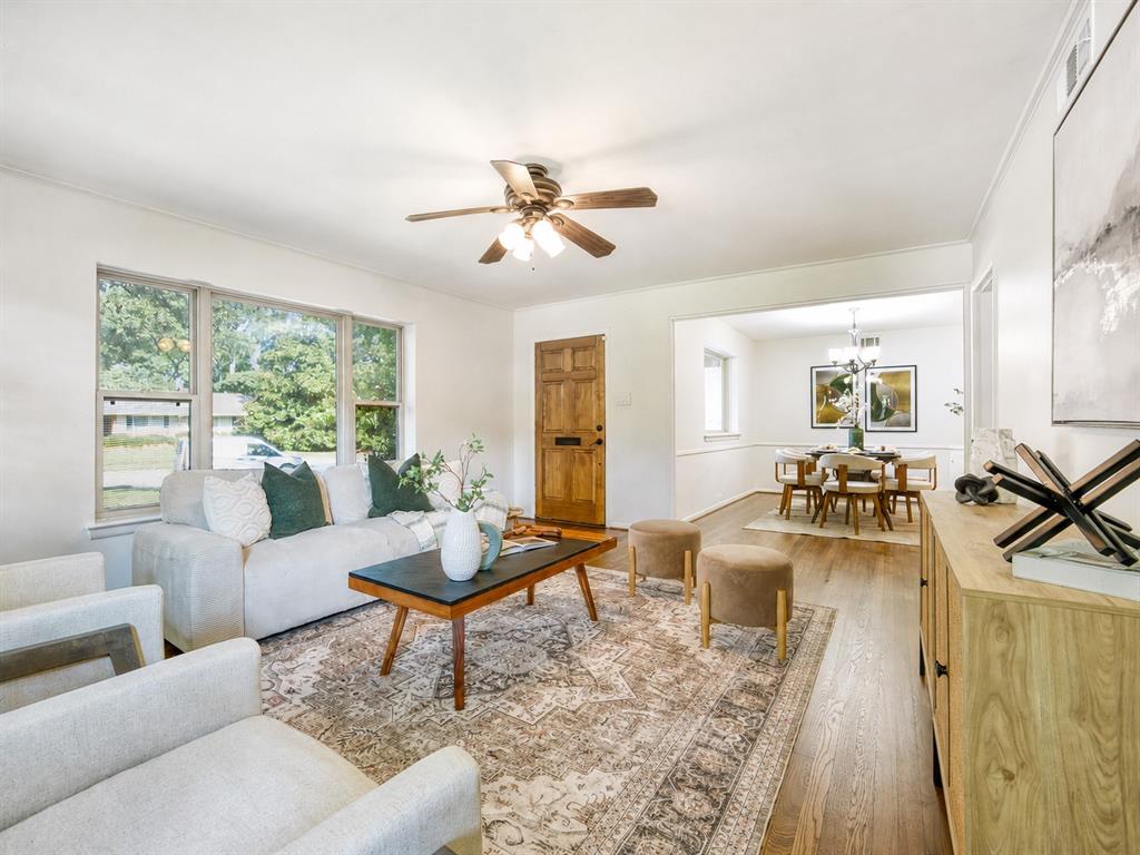 305 Martha Manor