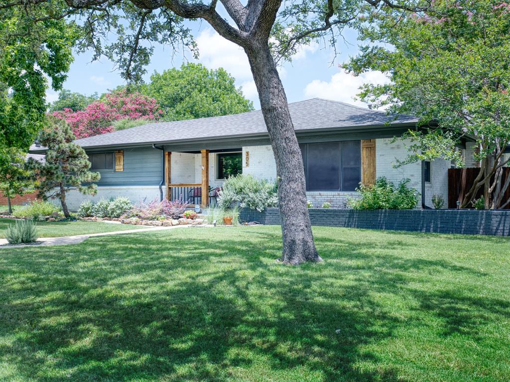 305 Martha Manor