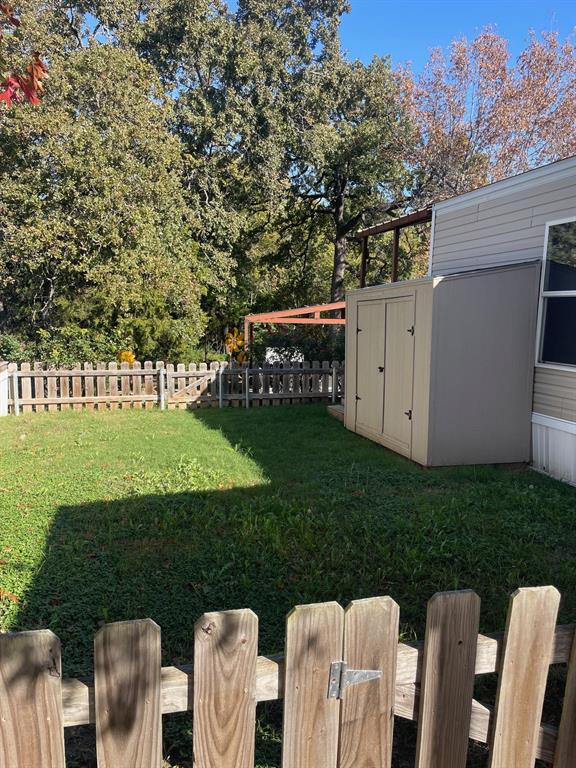 Horse Shoe Hills Add - Residential Lease