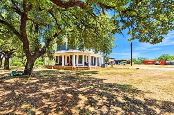 433 BREWSTER ST, MORAN, TX 76464 - Image 05fe80dc1afefaba3c58ee0eba298313/3176471615