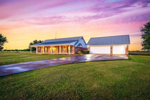 Photo of 314 Jackson Heights, Lorena, TX 76655 (MLS # 21290327)