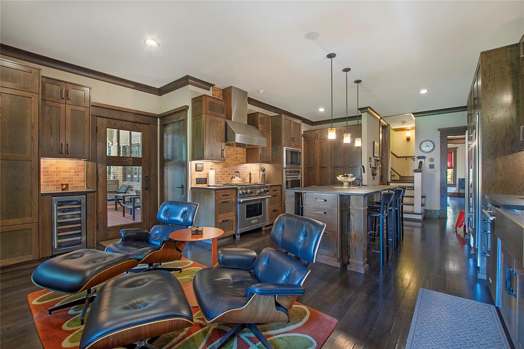 Munger Place - Residential