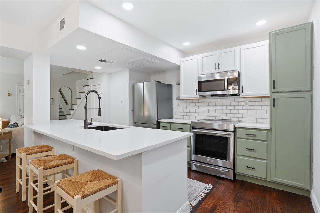 Bordeaux Village Condominum - Residential