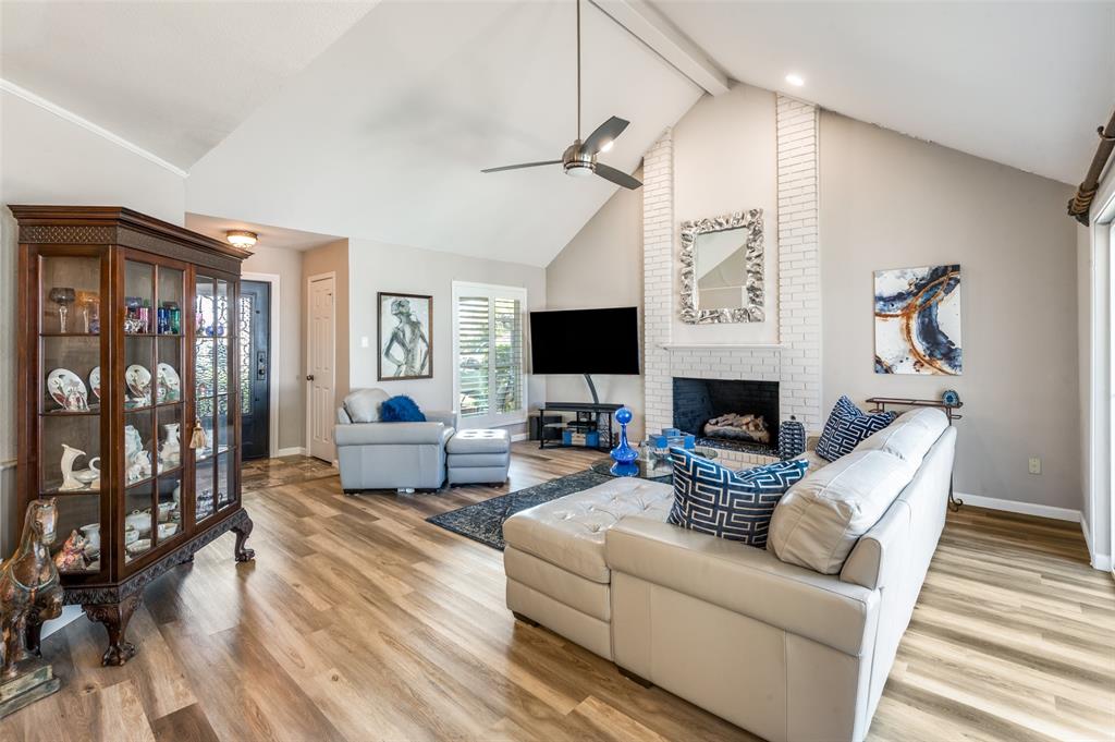 Briarwyck Pond 02 Rep - Residential