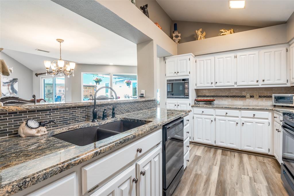 Briarwyck Pond 02 Rep - Residential