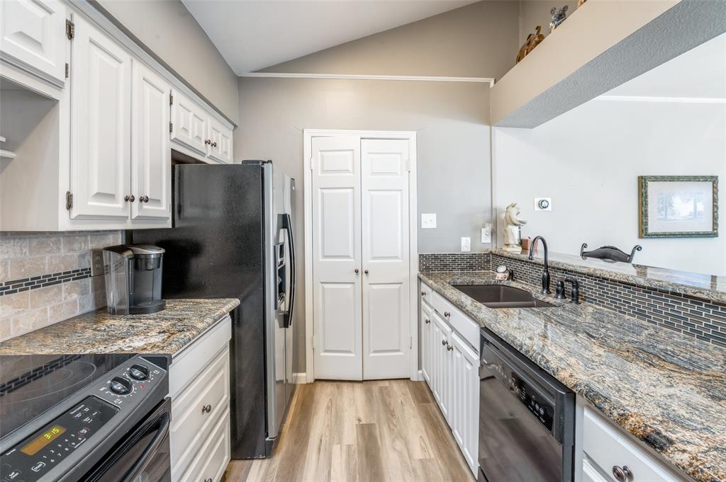 Briarwyck Pond 02 Rep - Residential