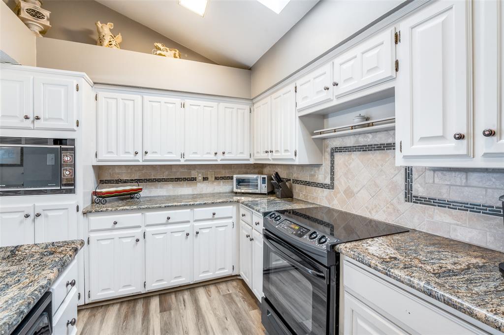 Briarwyck Pond 02 Rep - Residential