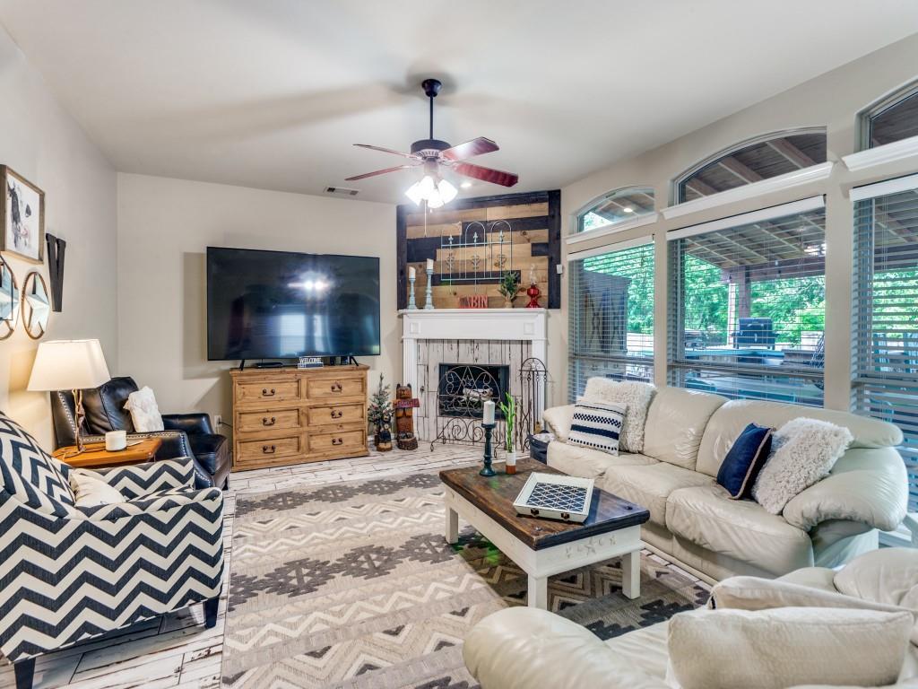 6811 Shore Breeze Court