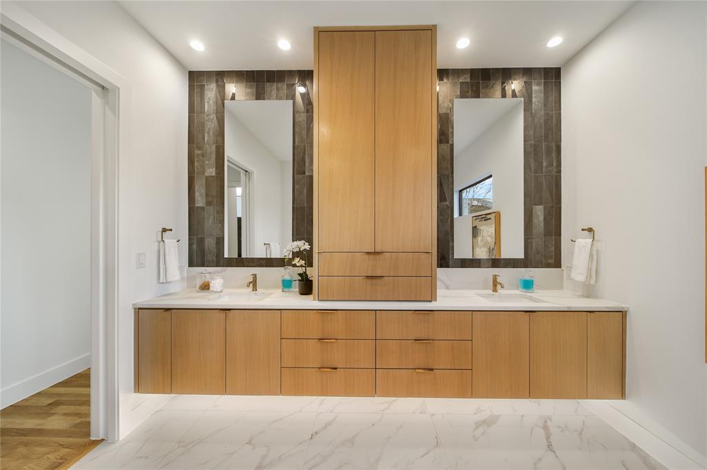 CARUTH TERRACE - Residential