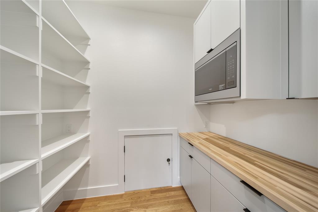 CARUTH TERRACE - Residential