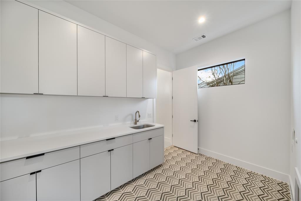 CARUTH TERRACE - Residential