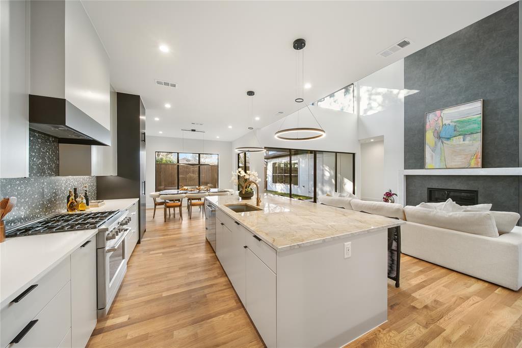 CARUTH TERRACE - Residential