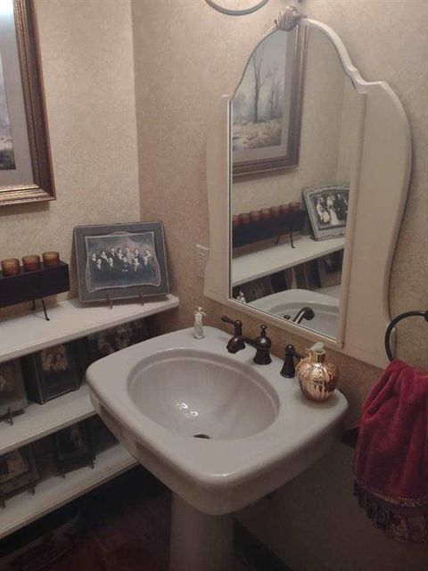 Tiny photo for 9001 Sawgrass Court, Granbury, TX 76049 (MLS # 21196024)