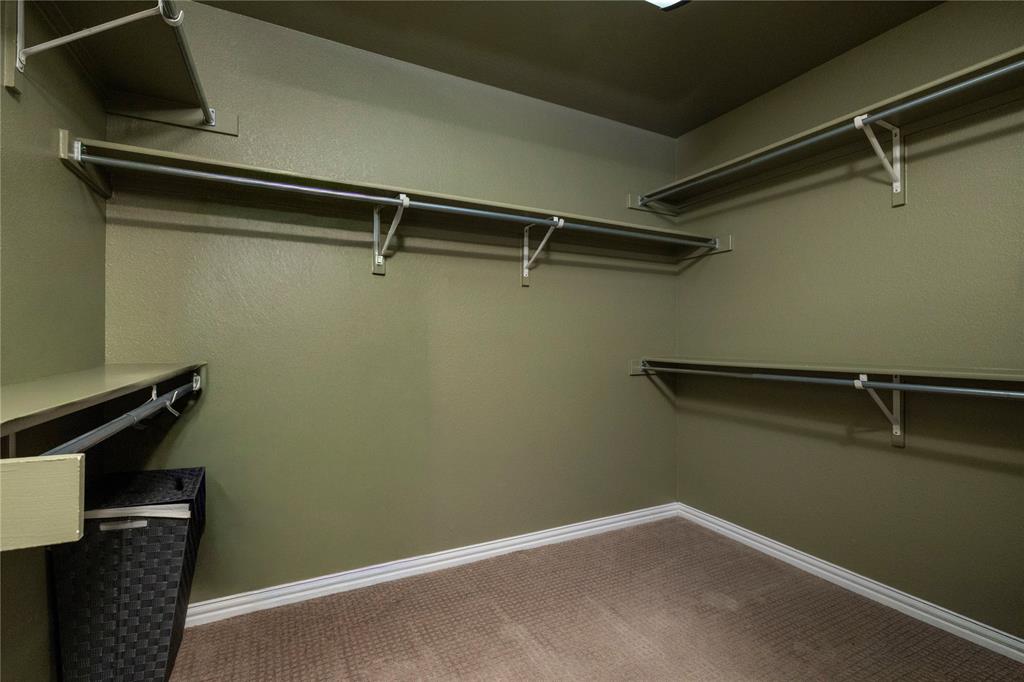 Idlewood Oaks Hidden Lakes - Residential