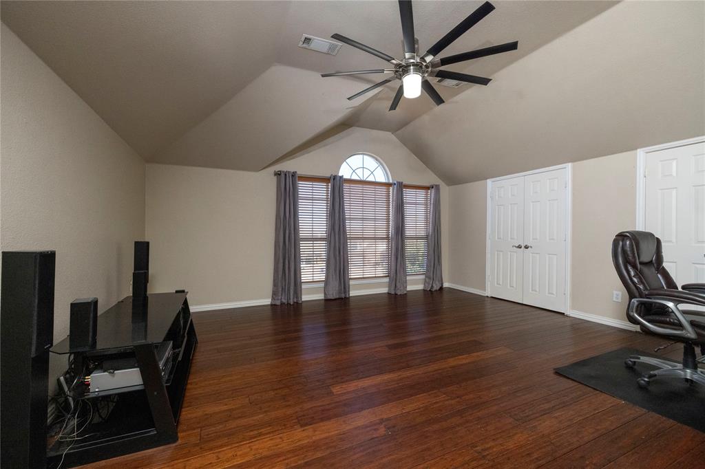 Idlewood Oaks Hidden Lakes - Residential