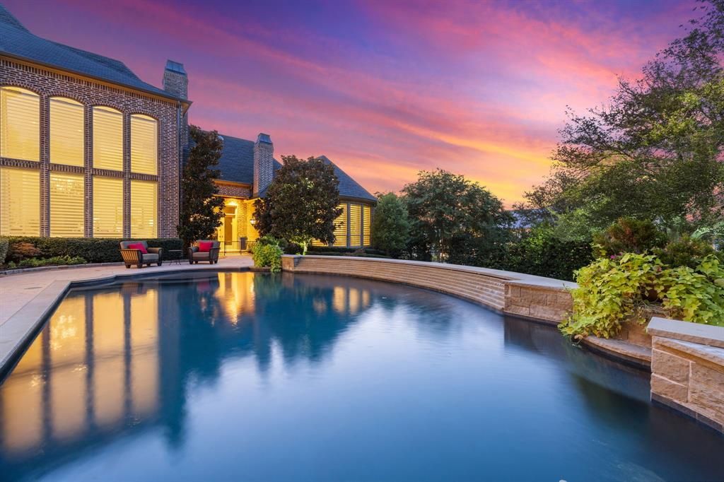 Photo for 504 Bristol Drive, Allen, TX 75013 (MLS # 20951452)