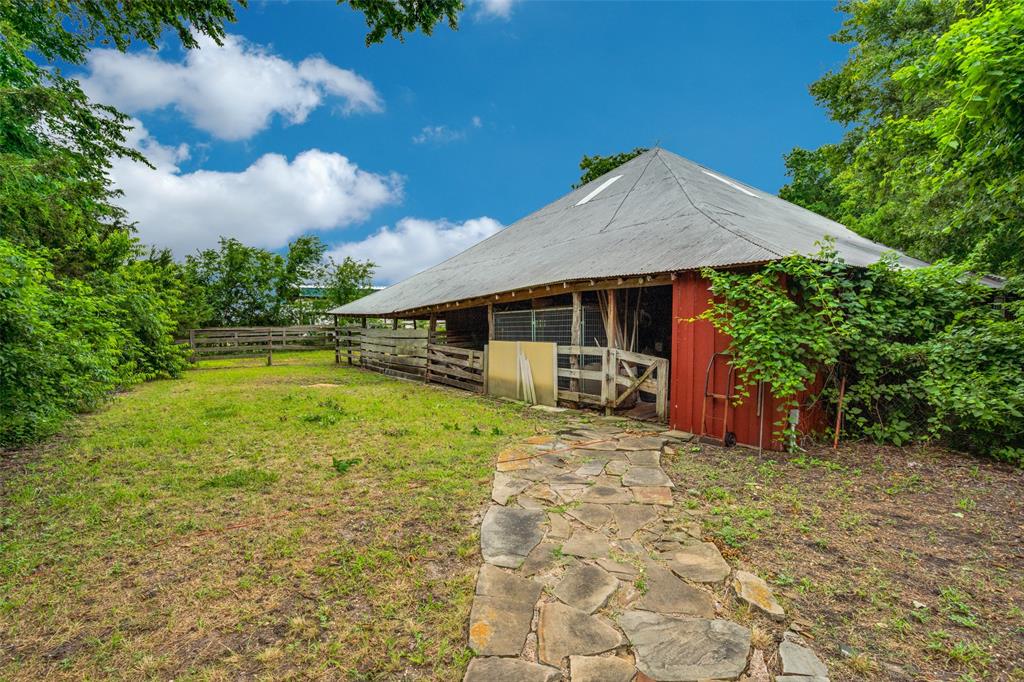3121 County Road 494