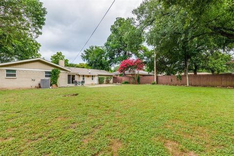 A home in Hurst