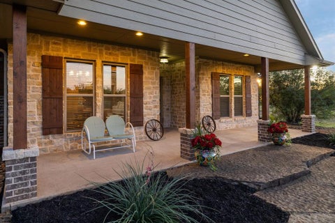 Photo of 516 Spring Town Road, Van Alstyne, TX 75495 (MLS # 21417090)