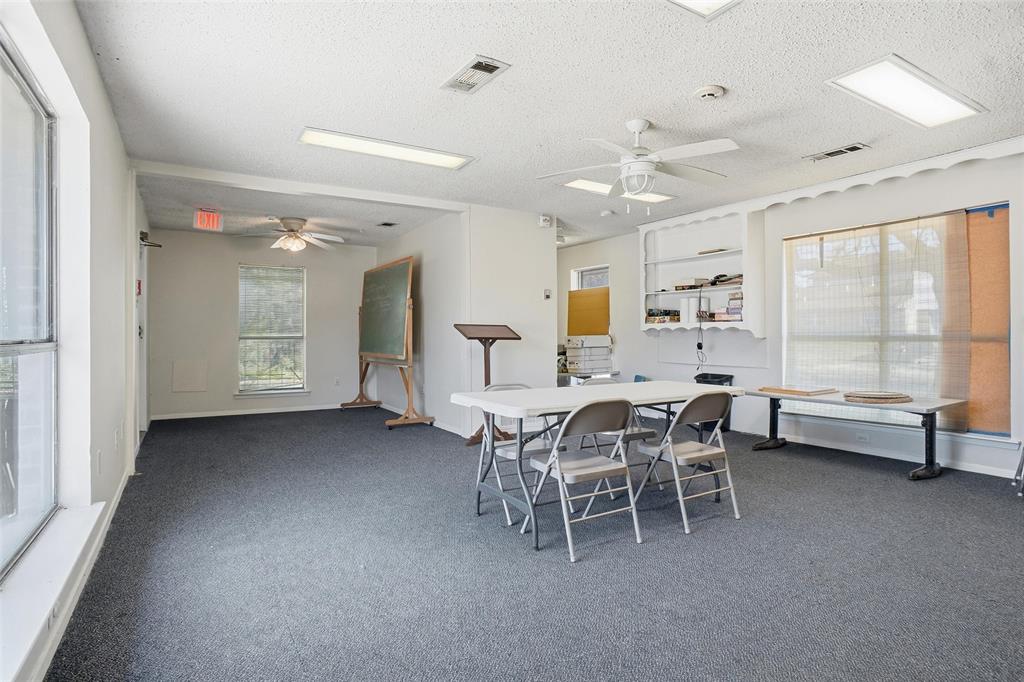 Starlite 12 02 - Commercial Sale