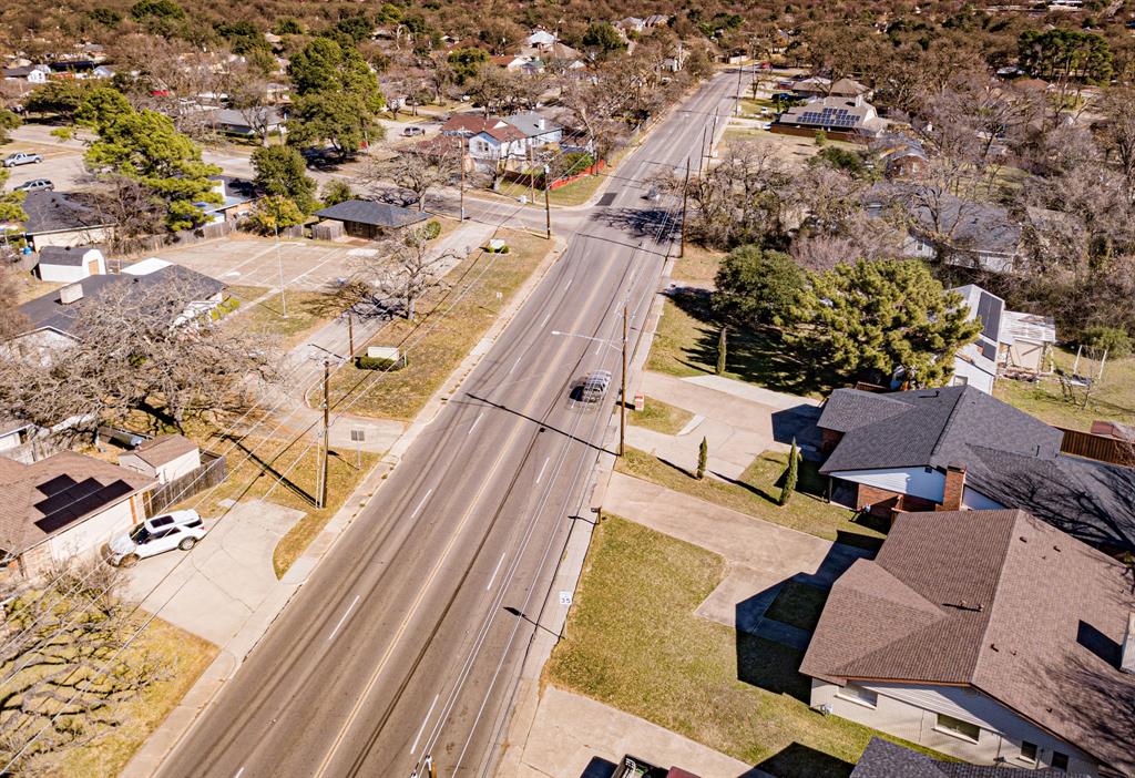 Starlite 12 02 - Commercial Sale