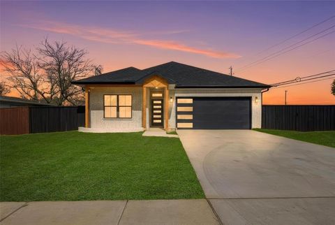 2633 Overland Drive Farmers Branch TX 75234