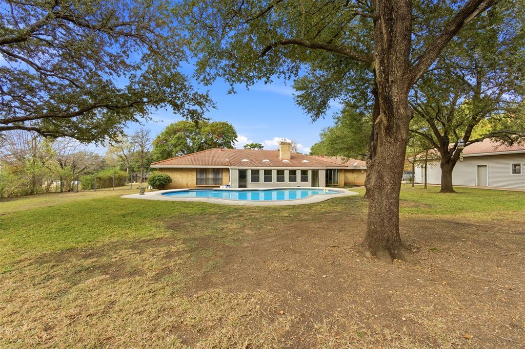 1106 S Greenstone Lane