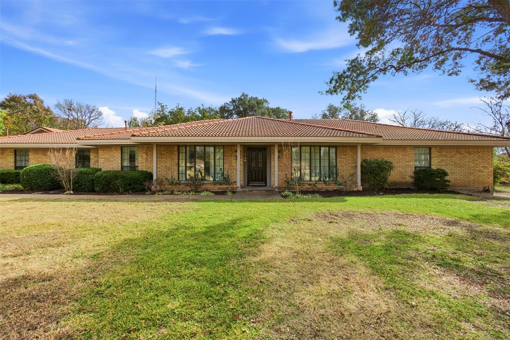 1106 S Greenstone Lane