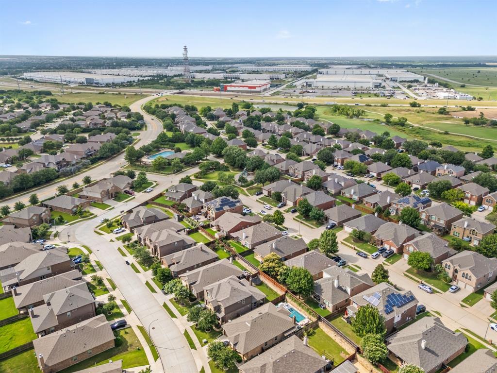 BEECHWOOD CREEKS - Residential