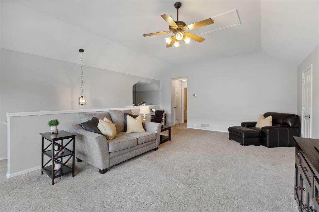 BEECHWOOD CREEKS - Residential